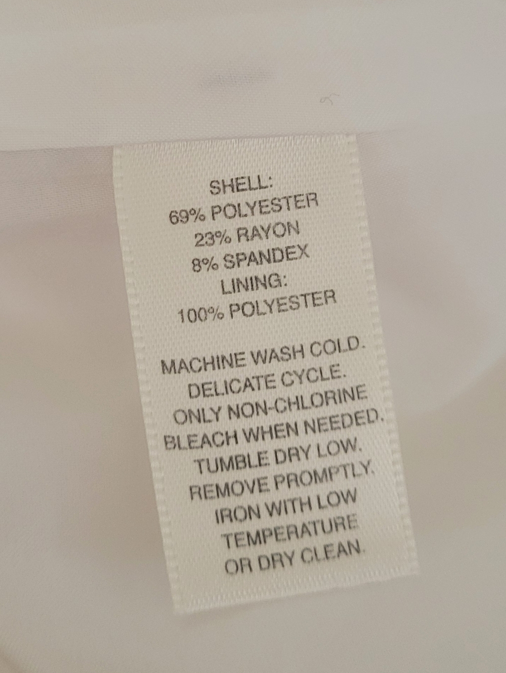 WHITE HOUSE BLACK MARKET Pleated White Pants Size 6 - Picture 6 of 8